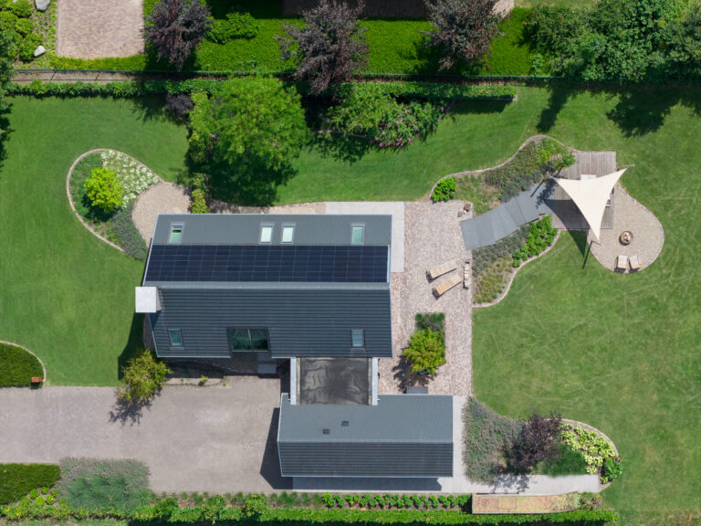 Luchtfoto vrijstaande woning Venhorst